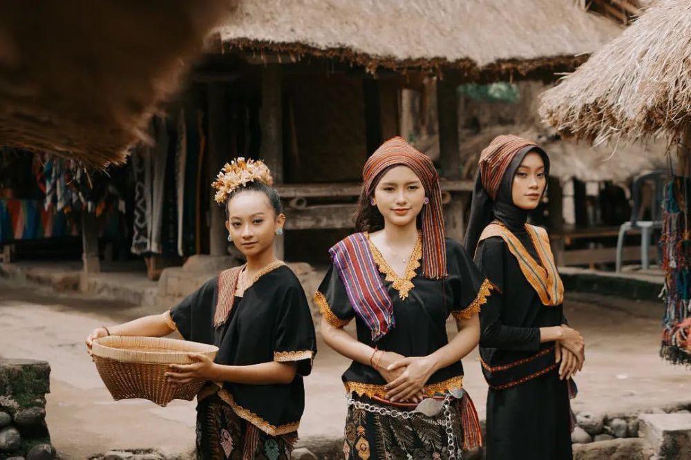 Tenun Tradisional Lombok